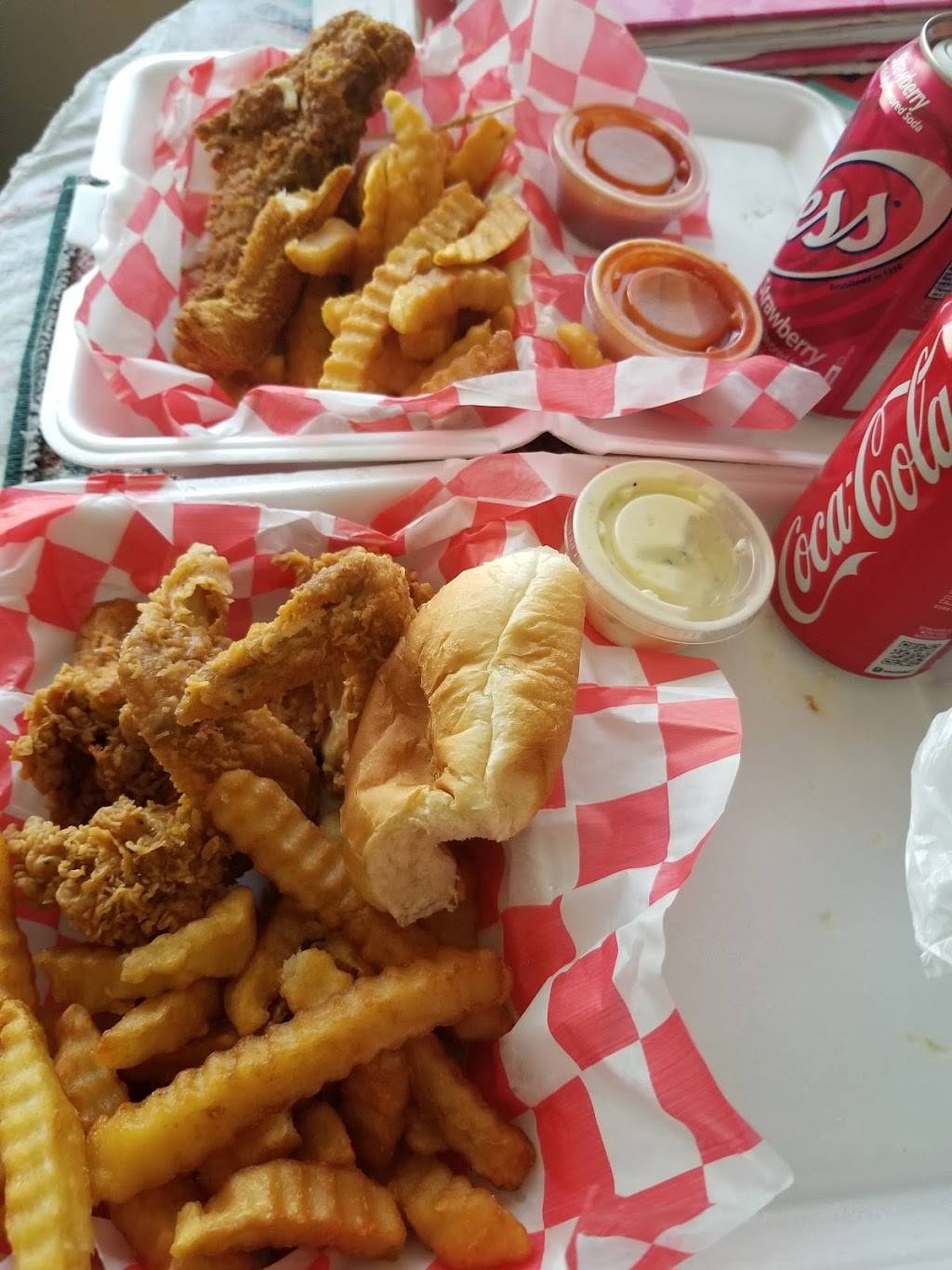 Big Jays Chicken And Shrimp | restaurant | 9701 St Charles Rock Rd, St. Louis, MO 63114, USA | 3144232445 OR +1 314-423-2445