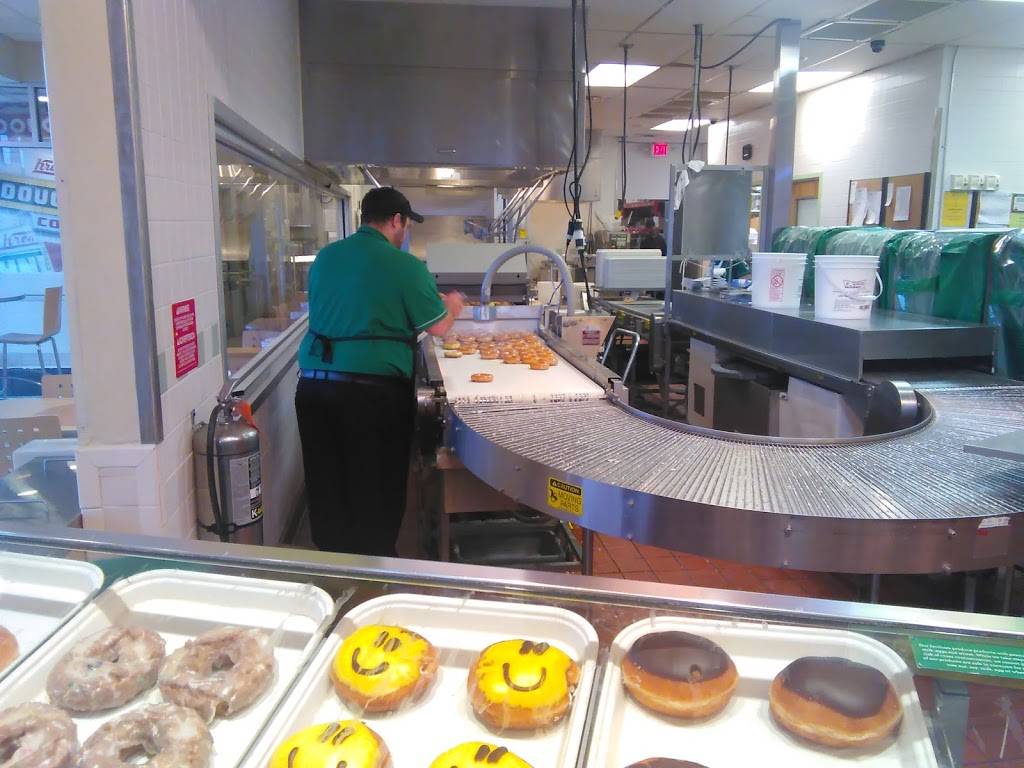 Krispy Kreme | bakery | 110 Cox Creek Parkway South, Florence, AL 35630, USA | 2567660545 OR +1 256-766-0545