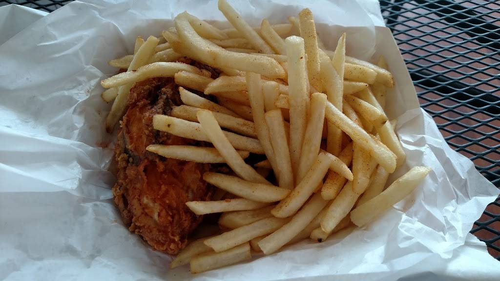 Henderson Chicken | restaurant | 3103 Grand Plaza, Dallas, TX 75215, USA | 2144211777 OR +1 214-421-1777