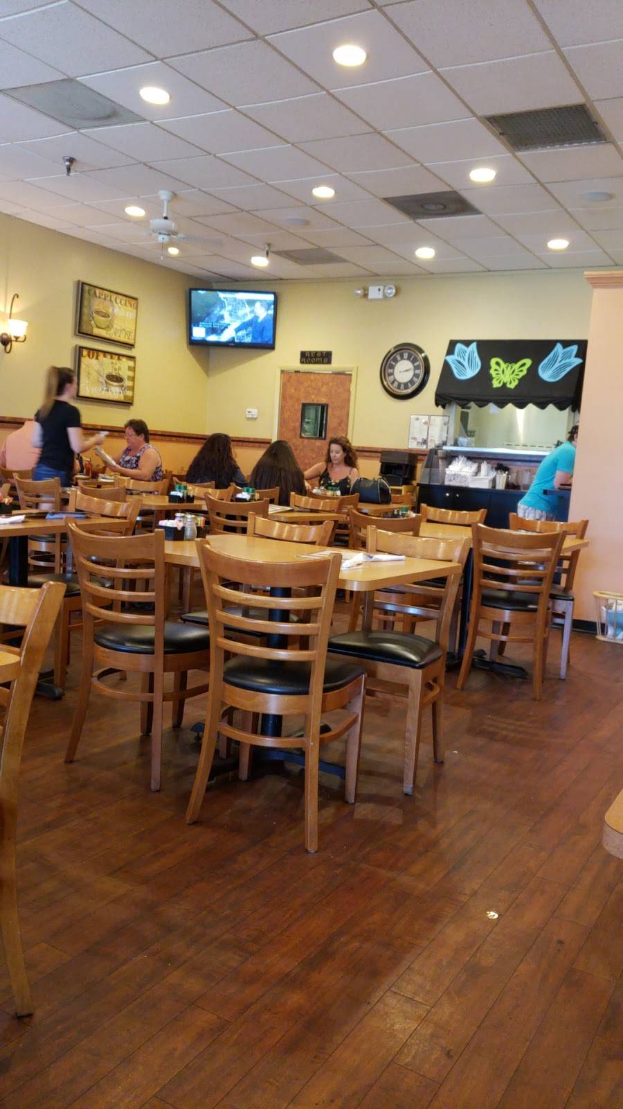 Club House Restaurant | restaurant | 10801 Starkey Rd #24, Largo, FL 33777, USA | 7273979251 OR +1 727-397-9251