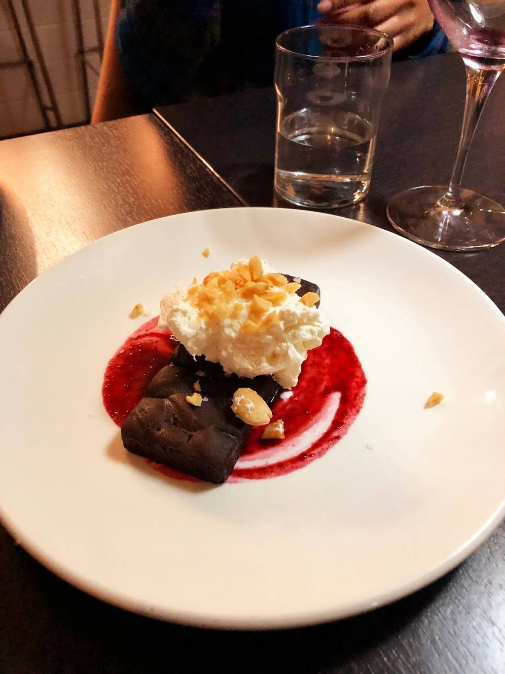 Le Messe | restaurant | 1903 Yale Pl E, Seattle, WA 98102, USA | 2064026106 OR +1 206-402-6106