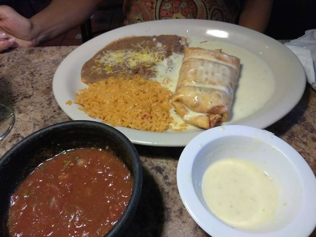 Salsas Mexican Restaurant | restaurant | 3863 S Nova Rd, Port Orange, FL 32127, USA | 3867678237 OR +1 386-767-8237