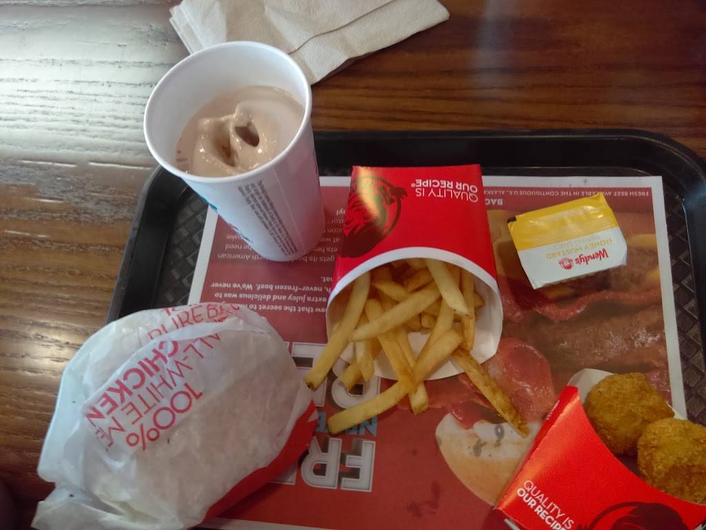 Wendys | restaurant | 624 S Memorial Dr, Greenville, NC 27834, USA | 2523642873 OR +1 252-364-2873