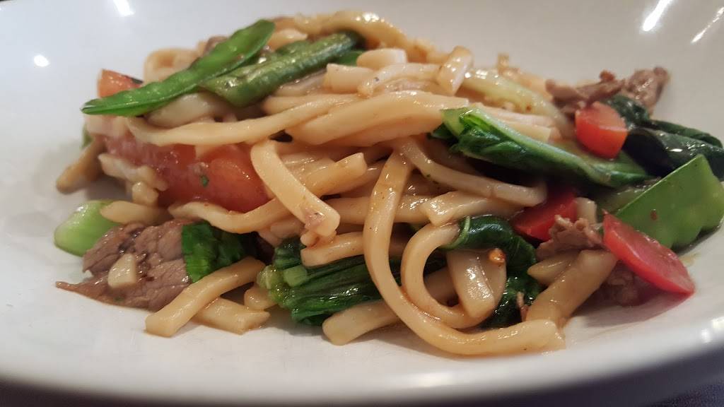 Mints Thai Kitchen | restaurant | 7015 Austin St, Forest Hills, NY 11375, USA | 7182681470 OR +1 718-268-1470