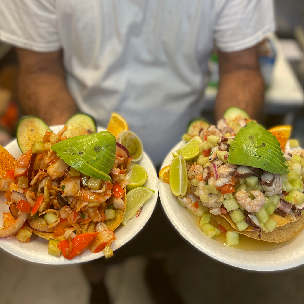 Mulitas y mariscos_q | restaurant | 635 S Main St, Santa Ana, CA 92701, USA | 6579002004 OR +1 657-900-2004