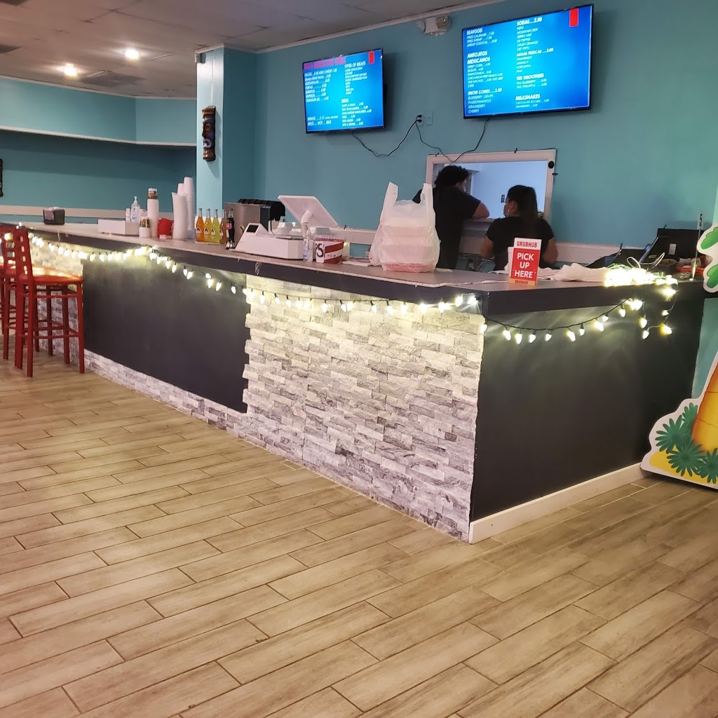 Tikis Mexican Grill | restaurant | 4747 66th St N, St. Petersburg, FL 33709, USA | 7279543471 OR +1 727-954-3471