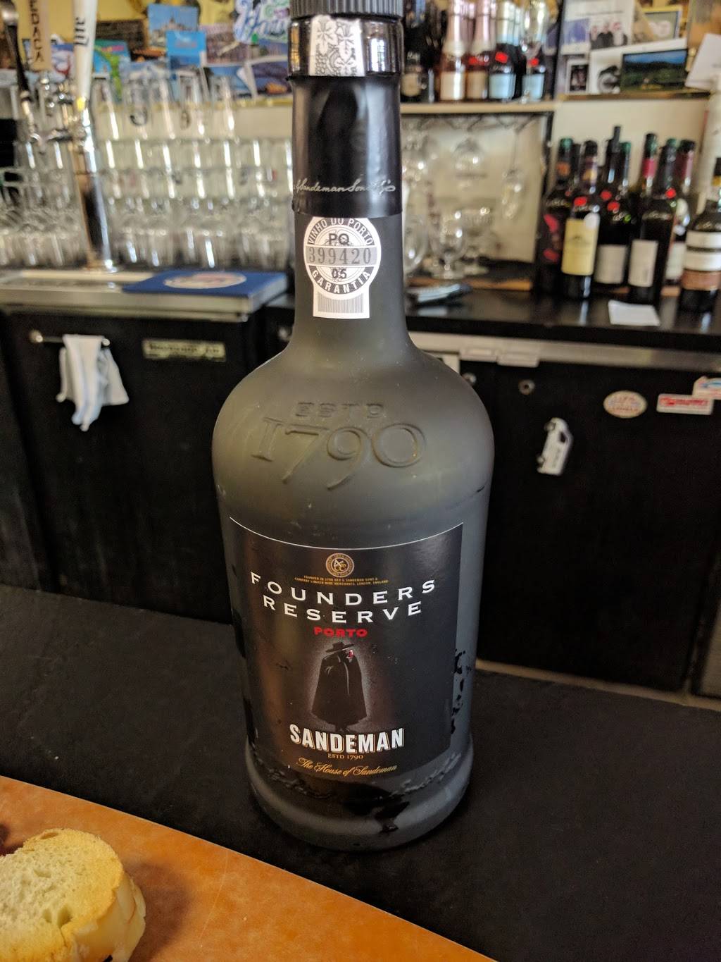 Wine Harvest | restaurant | 114 Market St, Gaithersburg, MD 20878, USA | 3018694008 OR +1 301-869-4008