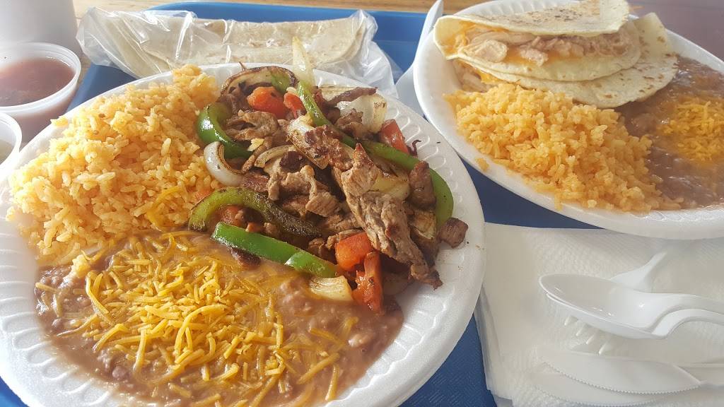 Carlitos Chicken | restaurant | 158 Roymar Rd, Oceanside, CA 92058, USA | 7604333427 OR +1 760-433-3427