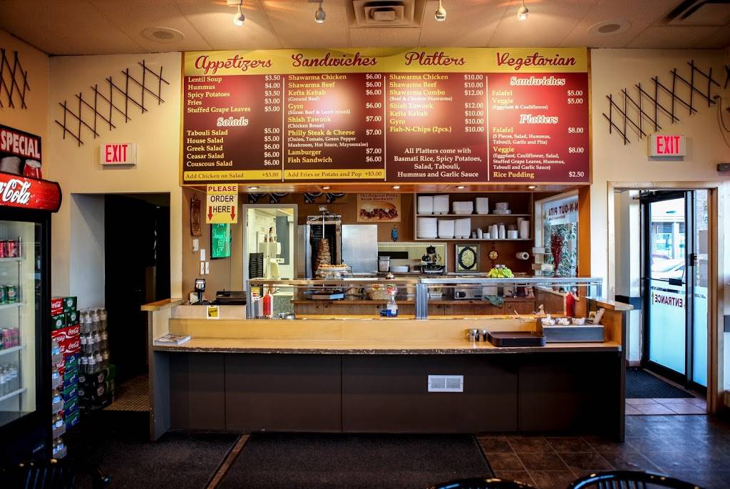 In N Out Pita | restaurant | 10520 Yonge St, Richmond Hill, ON L4C 3C7, Canada | 9052377482 OR +1 905-237-7482