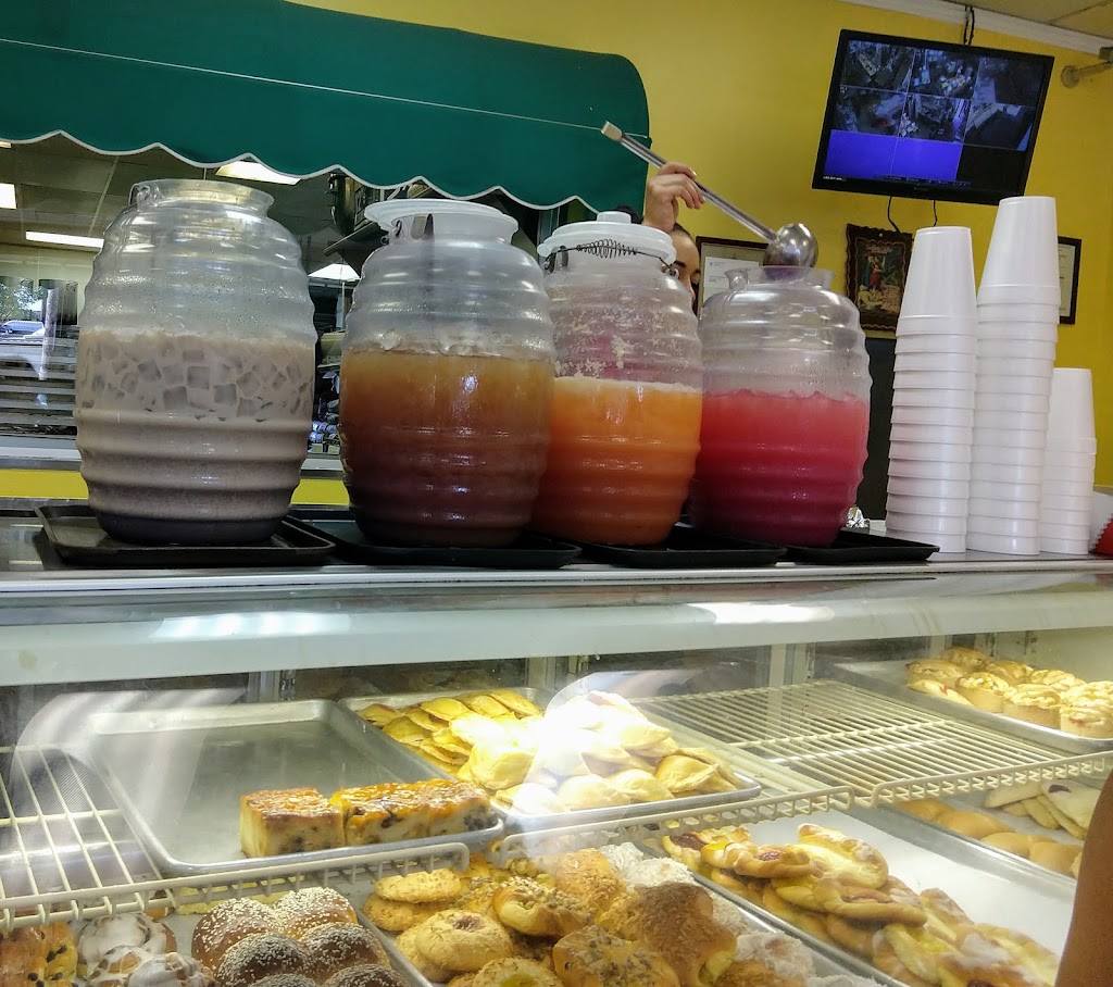 Yolandas Bakery | bakery | 19742 Sherman Way, Winnetka, CA 91306, USA | 8183486720 OR +1 818-348-6720