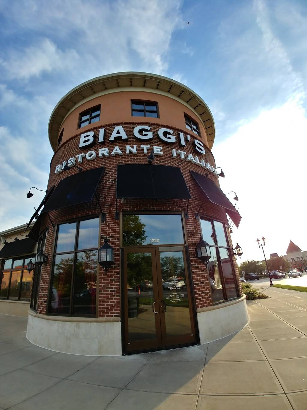 Biaggis Ristorante Italiano | restaurant | 1320 Levis Commons Blvd, Perrysburg, OH 43551, USA | 4198726100 OR +1 419-872-6100