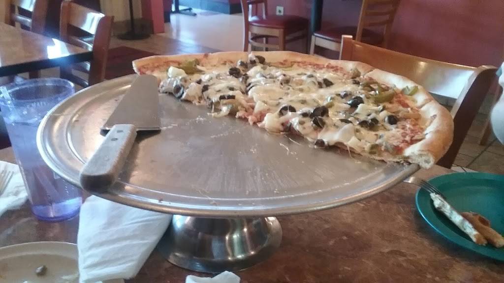 Pinos Pizza & Italian Restaurant | restaurant | 7809 Richmond Hwy, Appomattox, VA 24522, USA | 4343522122 OR +1 434-352-2122