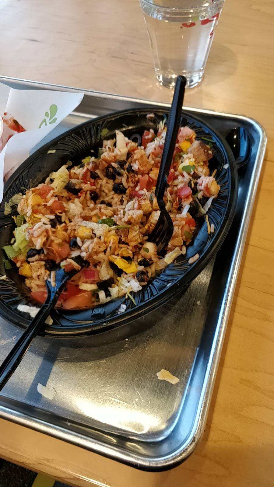 Salsaritas Fresh Mexican Grill | restaurant | 5920 Highland Shoppes Dr, Charlotte, NC 28269, USA | 7044678096 OR +1 704-467-8096