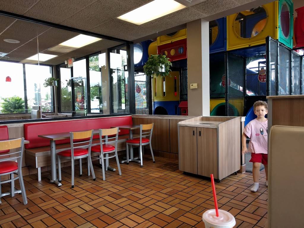 Burger King | restaurant | 310 N Reading Rd, Ephrata, PA 17522, USA | 7175382858 OR +1 717-538-2858