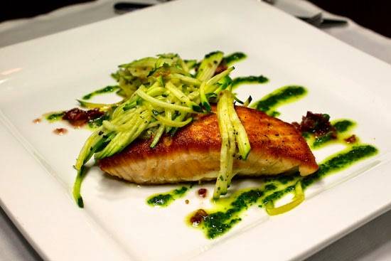 Crows Landing | restaurant | 6 Crow Point Ln, Hingham, MA 02043, USA | 7817492400 OR +1 781-749-2400