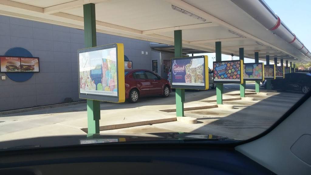 Sonic Drive-In | restaurant | 8116 Northwest Expy, Oklahoma City, OK 73162, USA | 4057221444 OR +1 405-722-1444