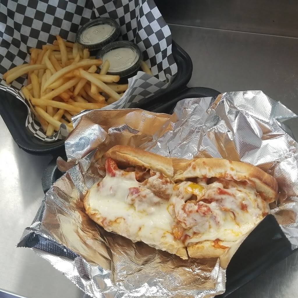 Big Reds Pizza | restaurant | 220 NW 137th Ave, Miami, FL 33182, USA | 3059511272 OR +1 305-951-1272