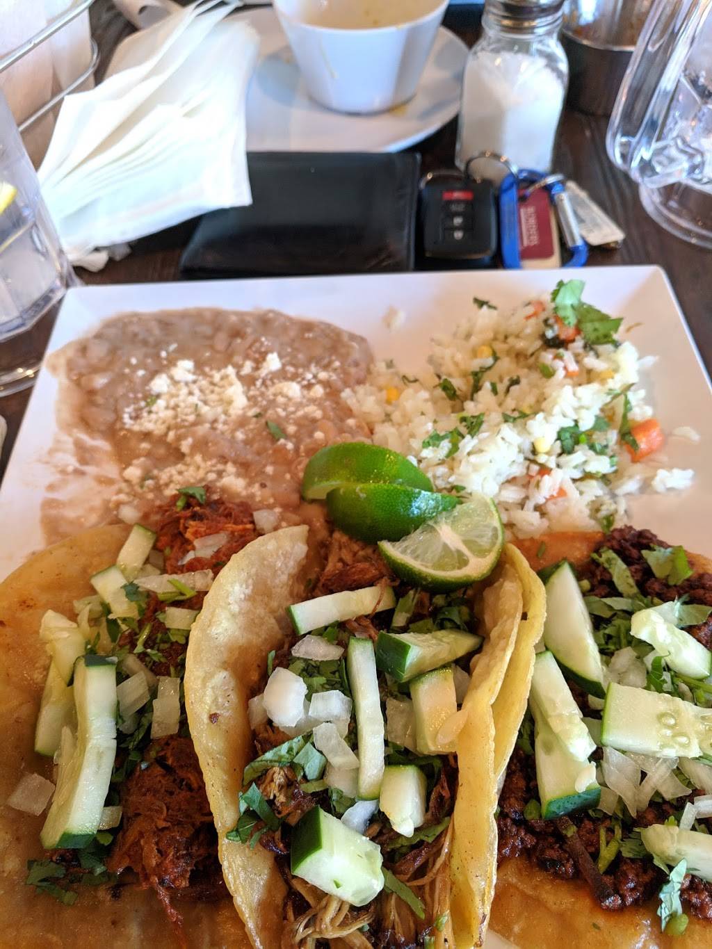 Madres Mexican Restaurant | restaurant | 1001 Bacons Bridge Rd Unit C, Summerville, SC 29485, USA | 8439005425 OR +1 843-900-5425