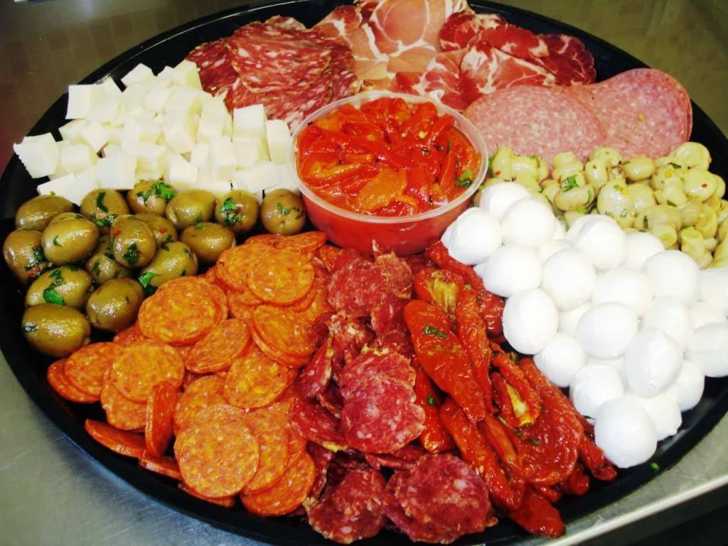 Woodbury Deli & Catering LLC | restaurant | 428 Main St S, Woodbury, CT 06798, USA | 2032635627 OR +1 203-263-5627