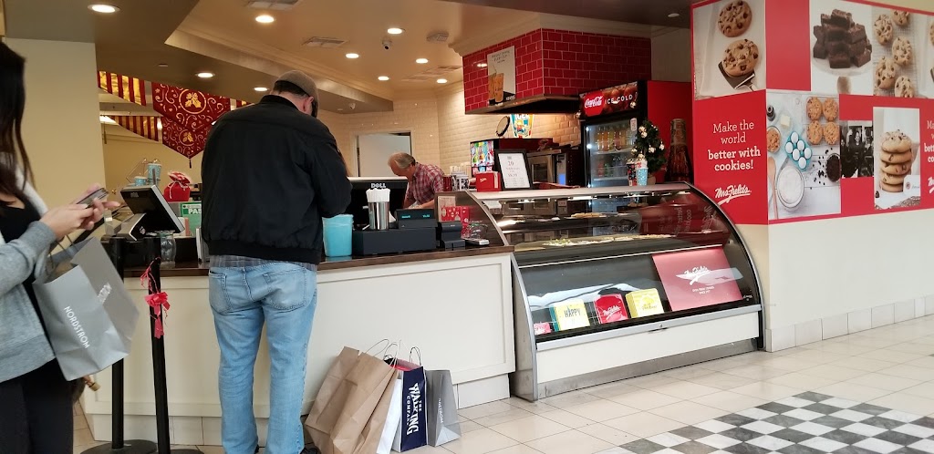 Mrs. Fields | bakery | 453 W Sailer Dr, San Mateo, CA 94403, USA | 6505736481 OR +1 650-573-6481