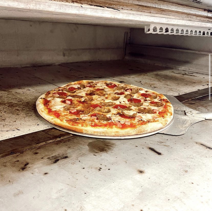 Home Slice Pizza Co. | restaurant | 8830 N Himes Ave, Tampa, FL 33614, USA | 8139307900 OR +1 813-930-7900