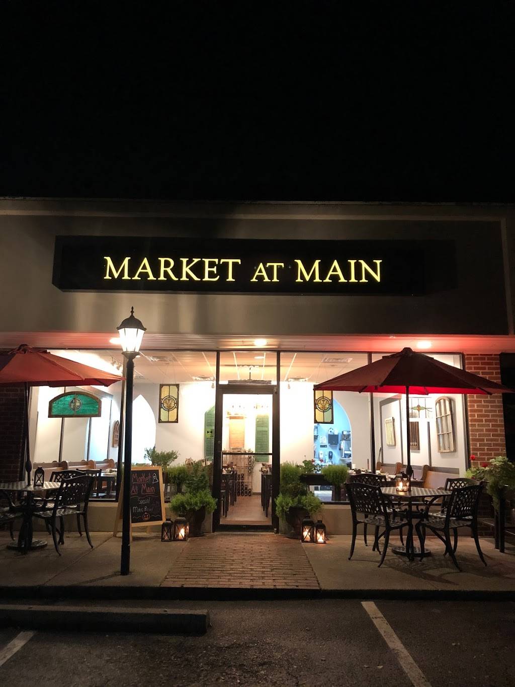Market At Main Boonsboro | restaurant | 4925 Boonsboro Rd # 25, Lynchburg, VA 24503, USA | 4348498259 OR +1 434-849-8259