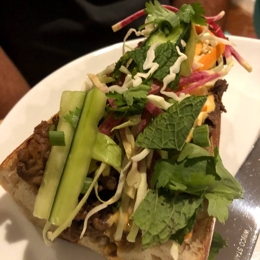 Food Fight | restaurant | 807 Folly Rd, Charleston, SC 29412, USA | 8436403624 OR +1 843-640-3624