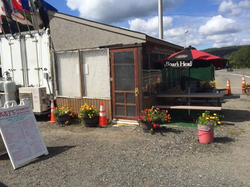 A&Js Lunch Wagon | restaurant | Sloatsburg, NY 10974, USA | 8455580570 OR +1 845-558-0570