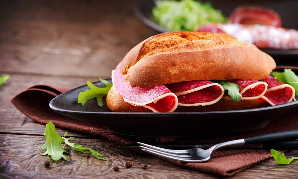 Michaels Café | restaurant | 27-05 39th Ave, Long Island City, NY 11101, USA | 3475363633 OR +1 347-536-3633