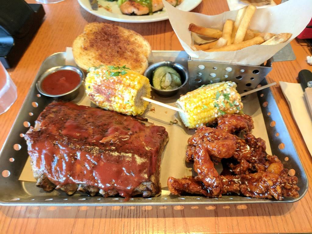 Chilis Grill & Bar | meal takeaway | 1371 E Gladstone St, Glendora, CA 91740, USA | 9095998300 OR +1 909-599-8300