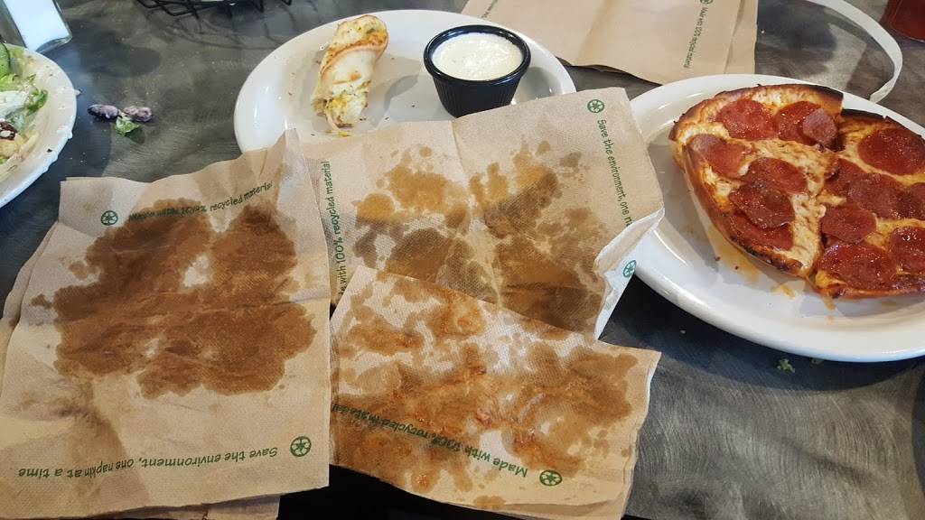 Round Table Clubhouse | meal delivery | 2808 McMurray Dr, Anderson, CA 96007, USA | 5303652747 OR +1 530-365-2747