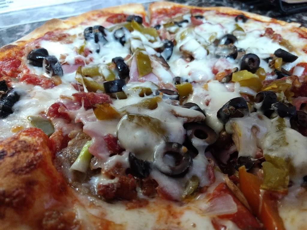 Tippis Pizza | restaurant | 5778 Okeechobee Blvd, West Palm Beach, FL 33417, USA | 5616819224 OR +1 561-681-9224