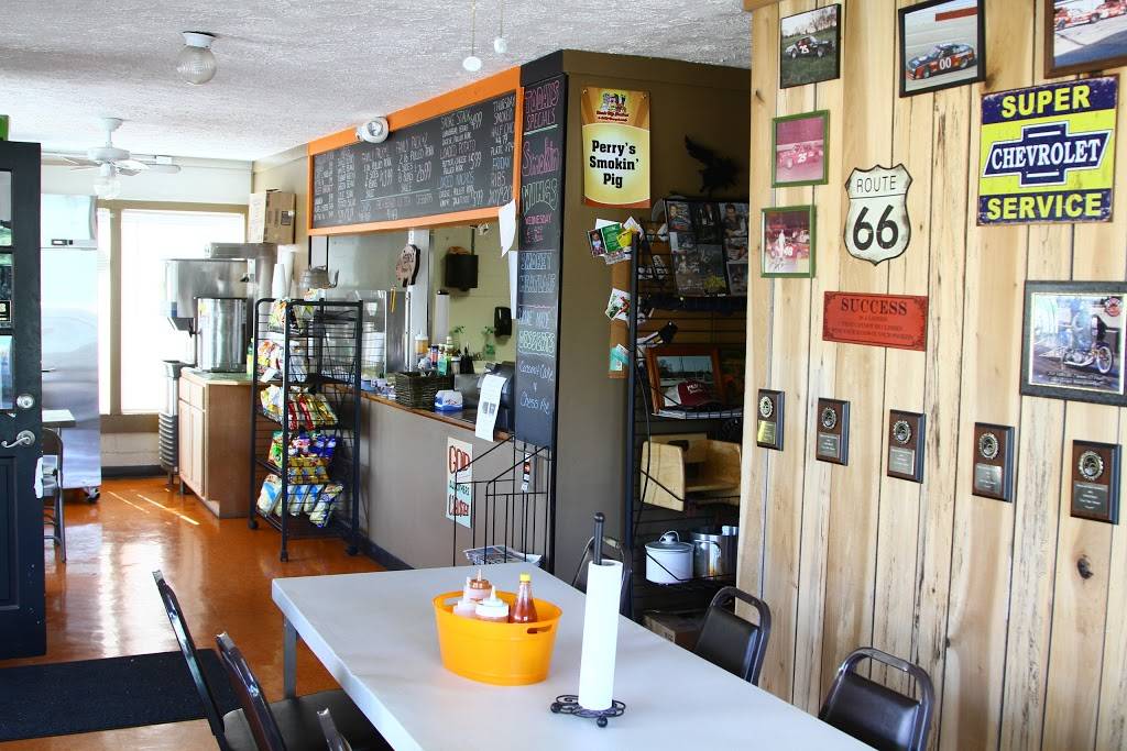 Perrys Smokin Pig | restaurant | 2025 Old Hwy 31, White House, TN 37188, USA | 6156724414 OR +1 615-672-4414