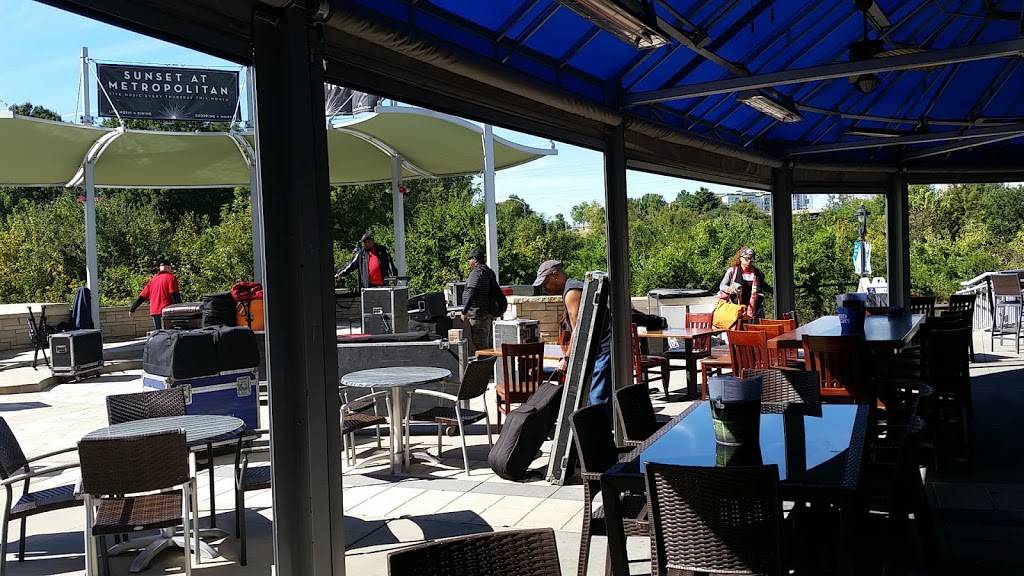 Hickory Tavern | restaurant | 1100 Metropolitan Ave #170, Charlotte, NC 28204, USA | 7043345155 OR +1 704-334-5155