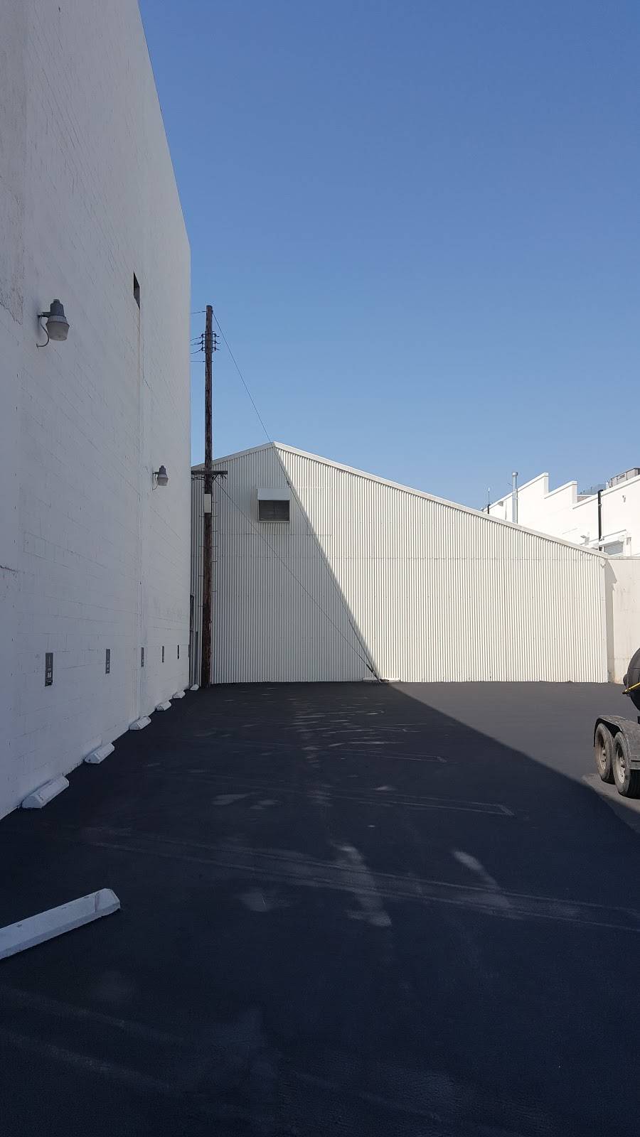 At The P | restaurant | 837 N Cahuenga Blvd, Los Angeles, CA 90038, USA | 3233933222 OR +1 323-393-3222