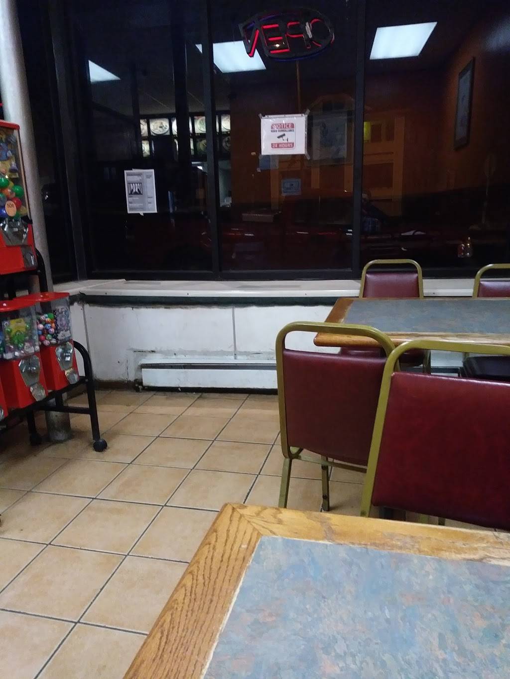 Red Apple | restaurant | 10 Orange St, Springfield, MA 01108, USA | 4137317722 OR +1 413-731-7722