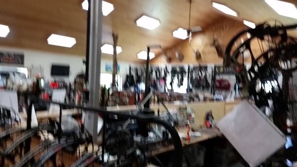 Silent Outdoors | restaurant | 2700 Riley Rd, Sparta, WI 54656, USA | 6082692600 OR +1 608-269-2600