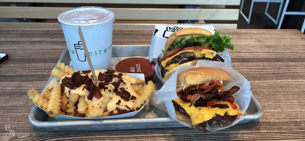Shake Shack | restaurant | 115 Summit At Fritz Farm #110, Lexington, KY 40515, USA | 8597211295 OR +1 859-721-1295