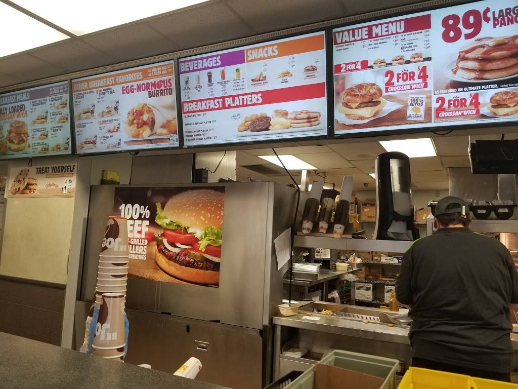 Burger King | restaurant | 2504 O St, Lincoln, NE 68510, USA | 4024763050 OR +1 402-476-3050