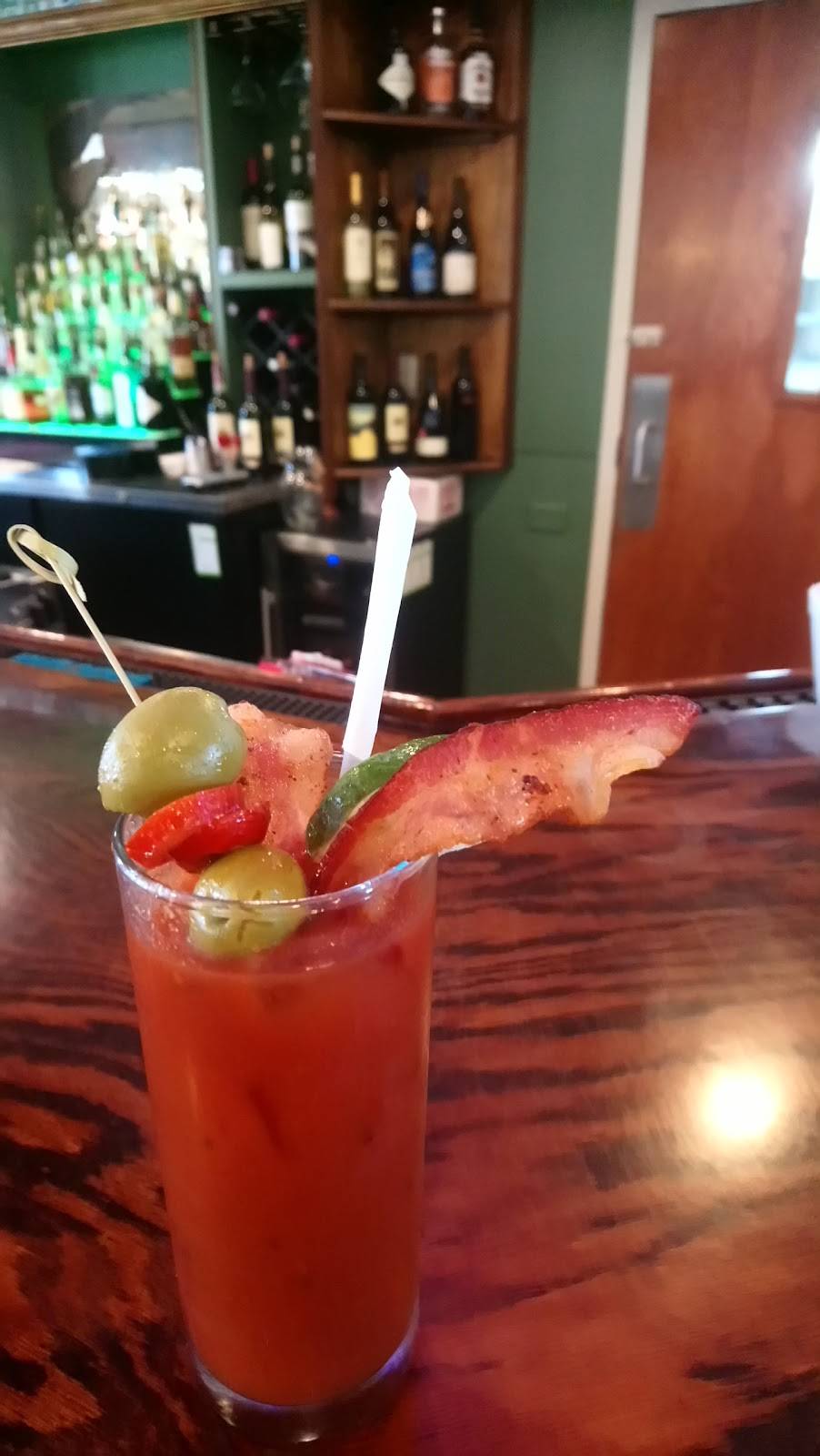 NINETEEN Restaurant Bar And Banquet | restaurant | 513 Country Club Dr, Hampstead, NC 28443, USA | 9104061419 OR +1 910-406-1419