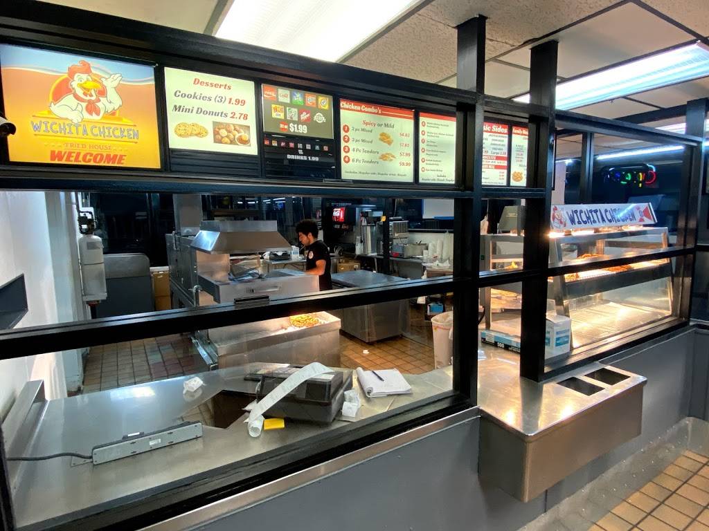 Wichita Chicken Fried House | restaurant | 1305 N Hillside St, Wichita, KS 67214, USA | 3168049030 OR +1 316-804-9030