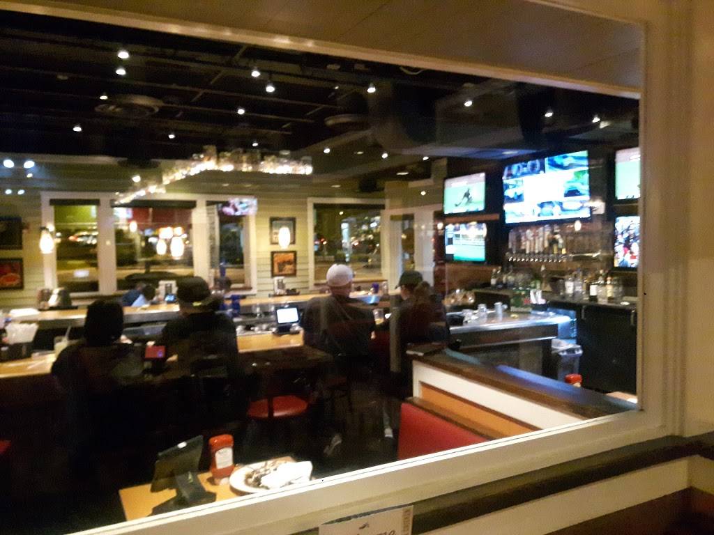 Chilis Grill & Bar | meal takeaway | 255 E Rte 59, Nanuet, NY 10954, USA | 8456236305 OR +1 845-623-6305