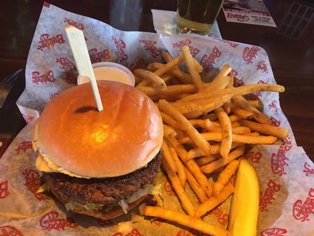 Bubbas 33 | restaurant | 4721 Dressler Rd NW, Canton, OH 44718, USA | 3304922233 OR +1 330-492-2233