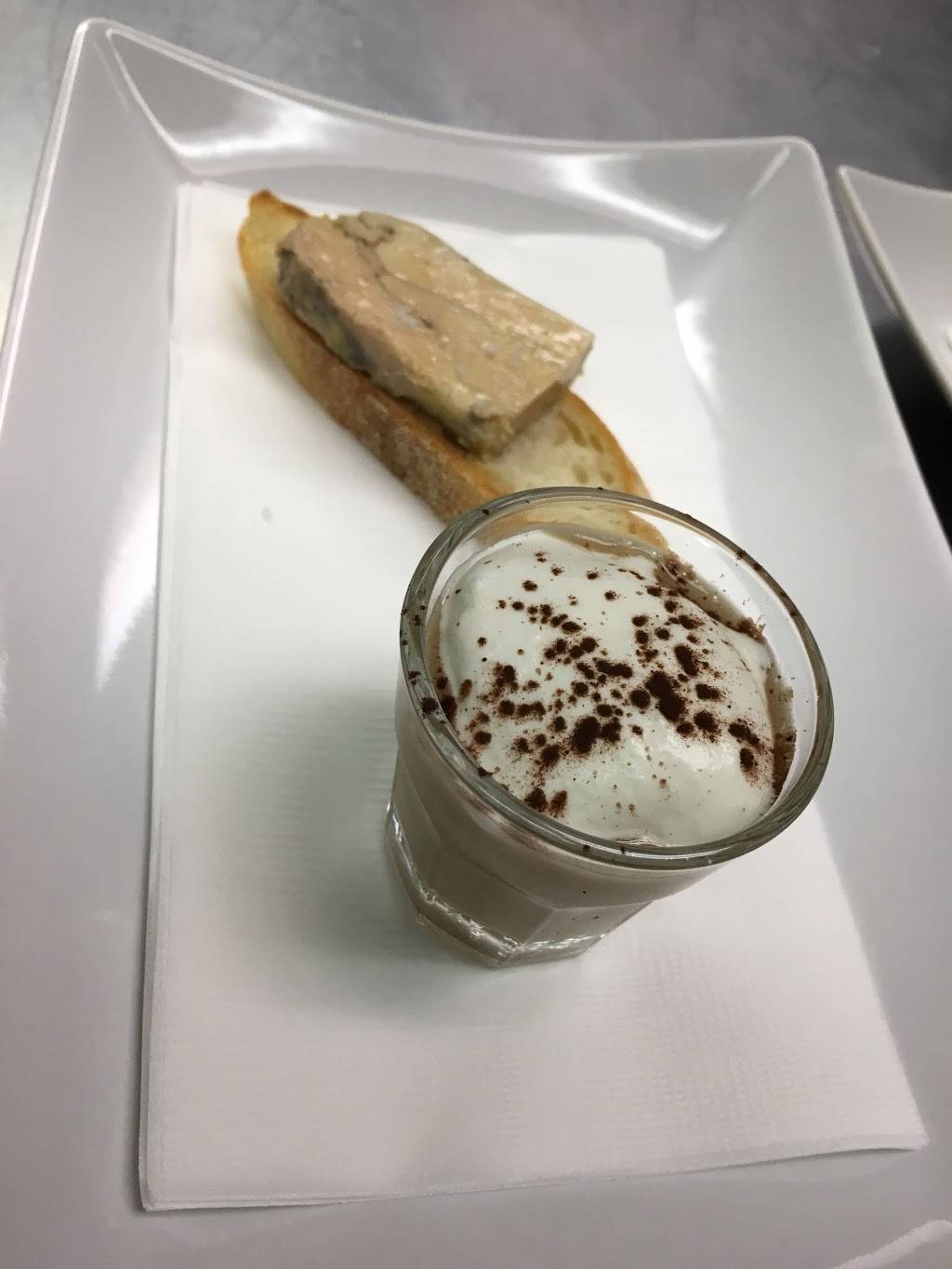 Cafe Longet | restaurant | 239 Miami Ave W, Venice, FL 34285, USA | 9412442643 OR +1 941-244-2643