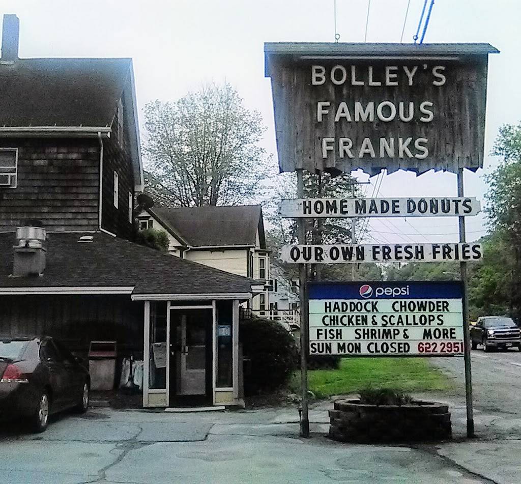 Bolleys Famous Franks | meal takeaway | 38 Water St, Hallowell, ME 04347, USA | 2076222951 OR +1 207-622-2951