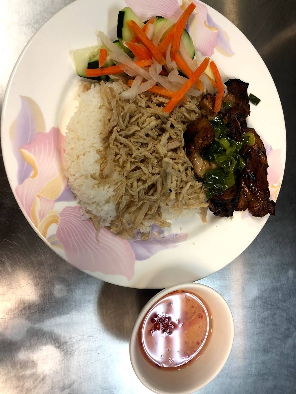 Saigon Restaurant | restaurant | 6001 San Mateo Blvd NE, Albuquerque, NM 87109, USA | 5058840706 OR +1 505-884-0706