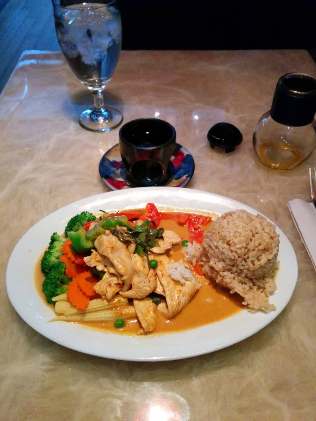 Sawasdee Danvers | restaurant | 49A Maple St, Danvers, MA 01923, USA | 9787748424 OR +1 978-774-8424