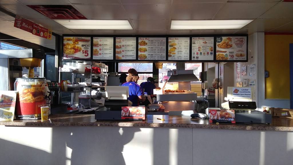 Churchs Chicken | restaurant | 1301 Patterson Ave, Winston-Salem, NC 27105, USA | 3367233310 OR +1 336-723-3310