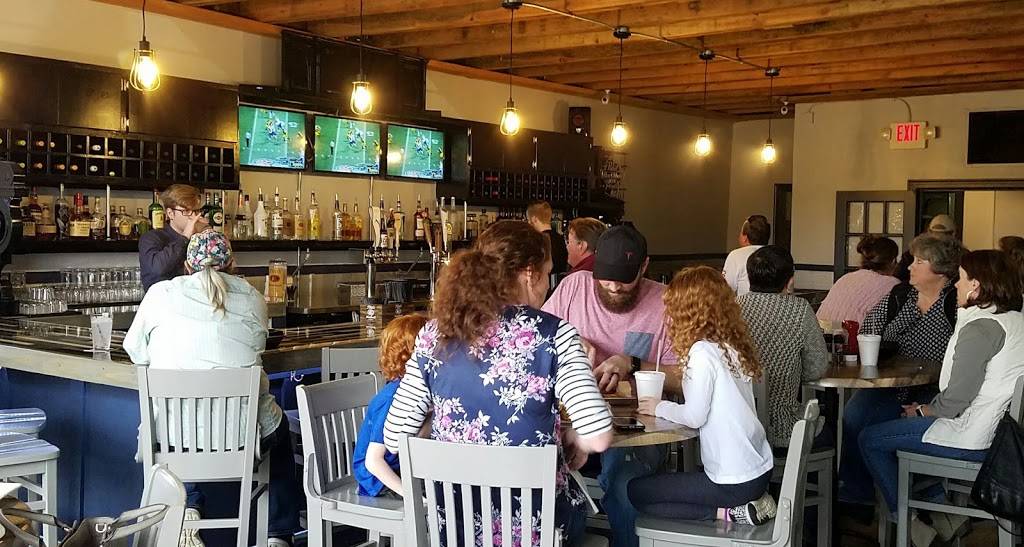 The Coosa Cleaver | restaurant | 106 Company St, Wetumpka, AL 36092, USA | 3347311190 OR +1 334-731-1190