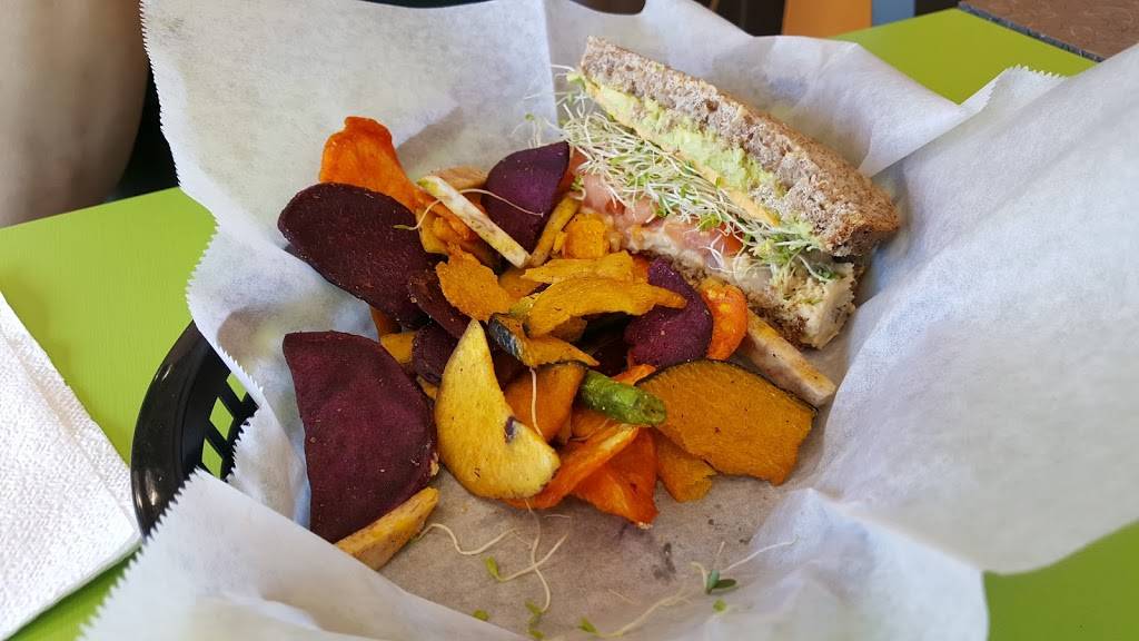 Dianes Natural Market | cafe | 841 S Ponce De Leon Blvd Unit #6, St. Augustine, FL 32084, USA | 9048089978 OR +1 904-808-9978